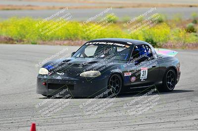 media/May-04-2024-Team Topak Racing (Sat) [[1dff1aa745]]/Inter Low 1/Session 2/
